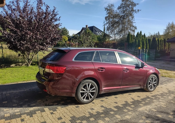 Toyota Avensis cena 27000 przebieg: 339000, rok produkcji 2012 z Chorzele małe 92